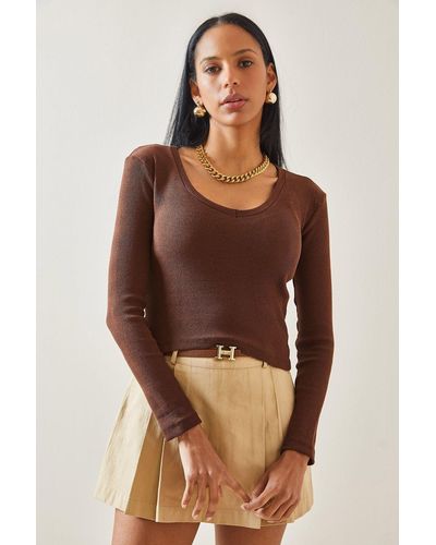 XHAN E camisole-bluse mit v-ausschnitt -18 - Braun
