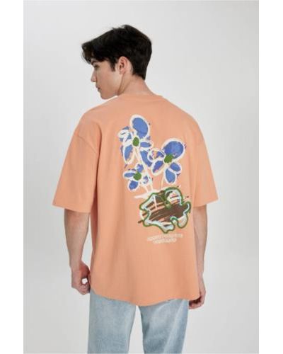 Defacto Kurzarm-t-shirt mit oversize-passform und bedrucktem rücken, rundhalsausschnitt und bedrucktem rücken b4646ax24sp - xl - Orange