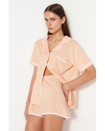 Trendyol Lachsfarbenes, gestricktes pyjama-set aus hemd und shorts aus 100 % baumwolle mit paspelierung - Natur