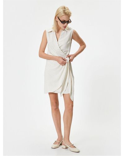 Koton Leinenmischung ärmelloses, zweireihiges minikleid mit hemdkragen und seitlichem bindedetail - Weiß