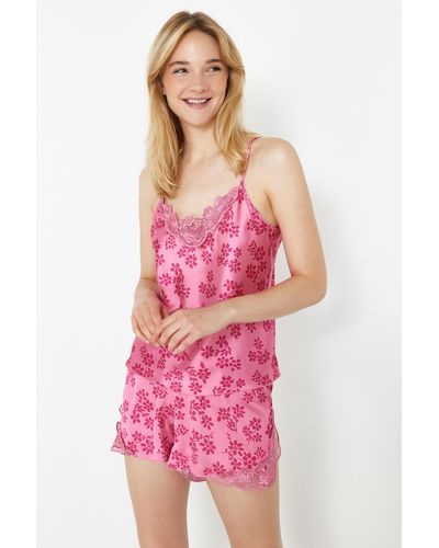 Trendyol Pyjama set unifarben - Pink