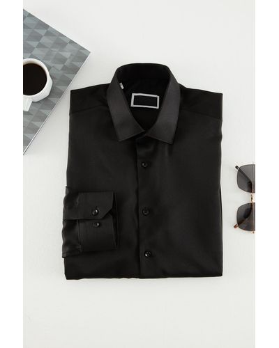 Trendyol Es, schmal geschnittenes, elegantes hemd - Schwarz