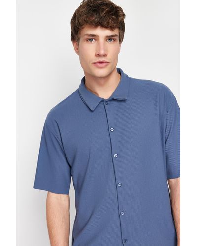 Trendyol Indigo regular fit bequemes strickhemd - Blau