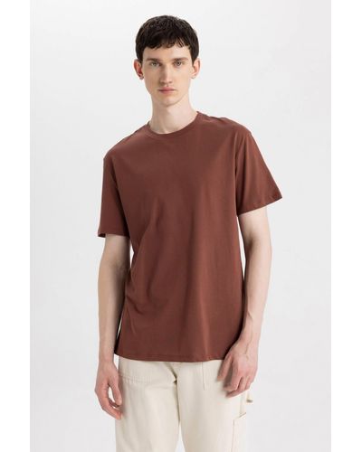 Defacto T-shirt mit rundhalsausschnitt und kurzen ärmeln – neue reguläre passform v7699az24sp - Rot