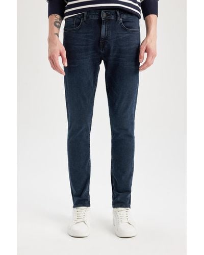 Defacto Carlo skinny fit extra skinny fit jeanshose mit normaler leibhöhe und extra schmalem bein b3620ax24sp - Blau