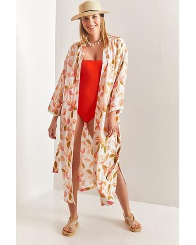 Bianco Lucci Mehrfarbig gemusterter kimono mit gürtel - Pink