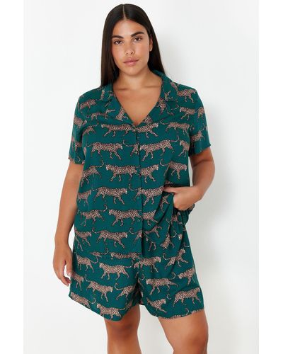 Trendyol Smaragdes pyjama-set mit hemdkragen und gemustertem muster - Grün
