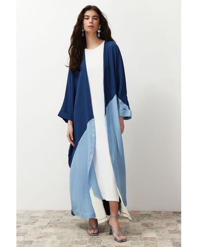 Trendyol Indigoe, gewebte kappe mit gürtel und farbblockdesign & ferace - Blau