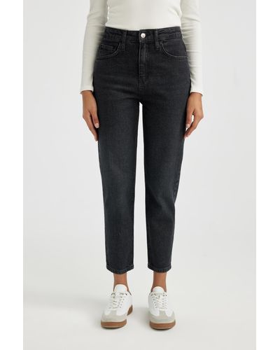 Defacto Bequeme jeanshose mit hoher taille und knöchellänge in mom-passform b7038ax24sp - Schwarz