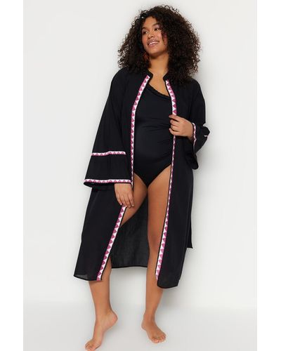 Trendyol Curve Gewebter kimono und kaftan mit em streifen und detailliertem gürtel tbsss23de00010 - Schwarz