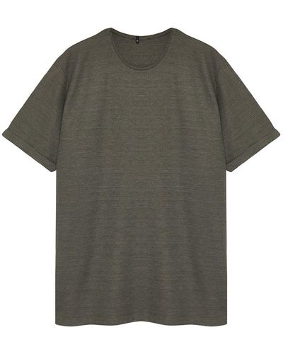 Trendyol Plus size t-shirt mit normaler/normaler schnittstruktur - Grün