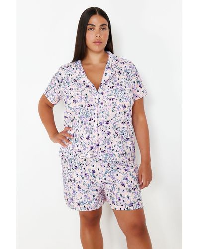 Trendyol Hell pyjama-set mit blumenmuster – hemdkragen - Weiß