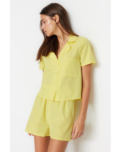 Trendyol Es, gewebtes pyjama-set mit hemd und shorts aus frottee-baumwolle - Gelb