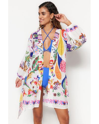 Trendyol Kimono & kaftan regular fit - Weiß