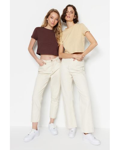 Trendyol Beigees, kurz geschnittenes strick-t-shirt mit rundhalsausschnitt im 2er-pack aus 100 % baumwolle - Weiß