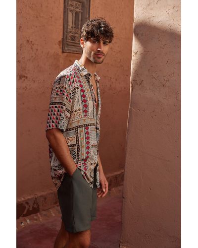 Trendyol Es sommer-ethno-hemd mit normaler passform, apache-kragen, 100 % viskose, kurzärmelig, - Mehrfarbig