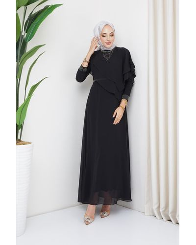 Olcay Abendkleid aus chiffon mit hijab und steinen sowie schwungraddetails, - Schwarz