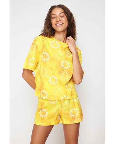 Trendyol Gelbes, gestricktes pyjama-set aus 100 % baumwolle mit sonnenmuster