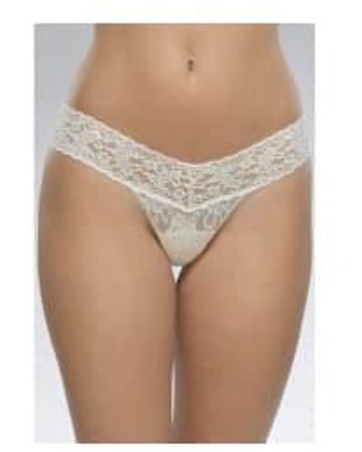 Hanky Panky Signature Low Rise Thong aus Spitze in Elfenbein