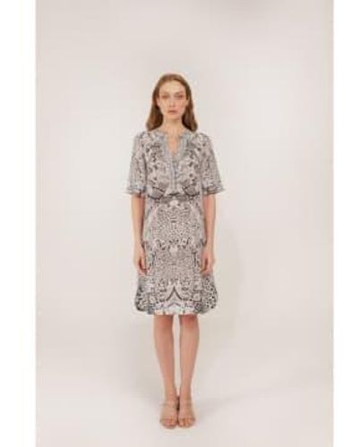 Inoa Dahlia matera print loose fit maxi robe col: gray - Blanc