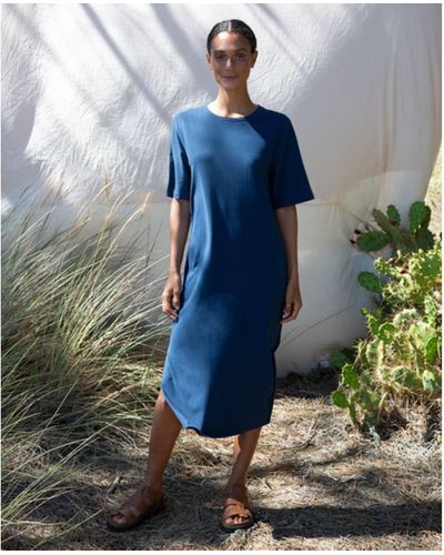 Beaumont Organic SS23 Elaine Vestido algodón orgánico en Indigo - Azul