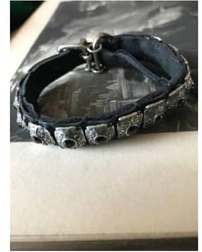 Goti Bracelet en argent 925 oxydé et cuir avec pierres noires - Métallisé
