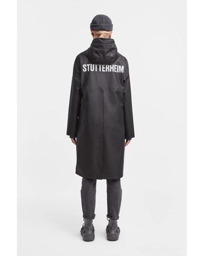 Stutterheim Stockholm Long Print Raincoat Black