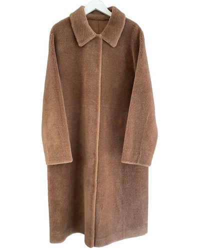 Oakwood Victoria Lily Faux Fur Reversible Coat In Cognac - Marrone