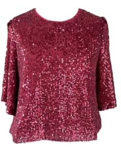 Traffic People Crimson And Clover Sequin Top In Wine - Rosso