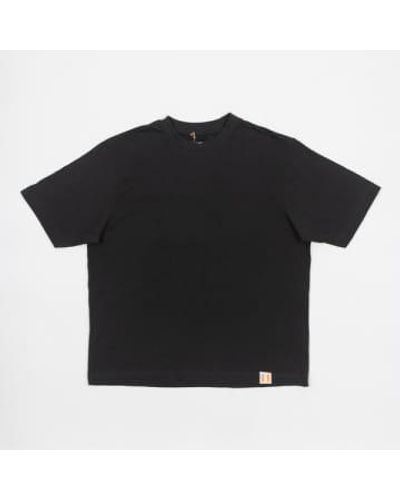 Uskees Übergroßes kurzarm-t-shirt in schwarz