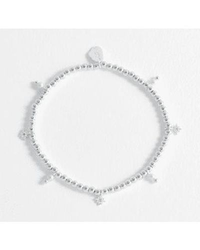 Estella Bartlett Bracelet multi perles et étoiles - Blanc