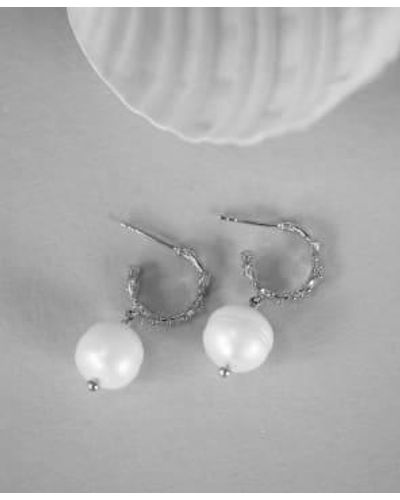Zoe & Morgan Asahan Pearl Earrings One Size - Grey