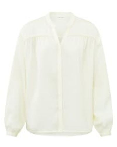 Yaya Supple Blouse With V Neck Long Sleeves And Pleated Details Or Ivory White - Bianco