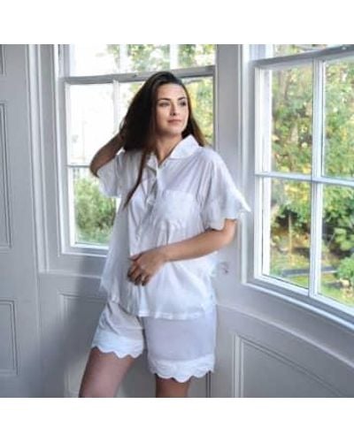 Powell Craft Pyjamas shortie à bord festonné dames blanches - Bleu