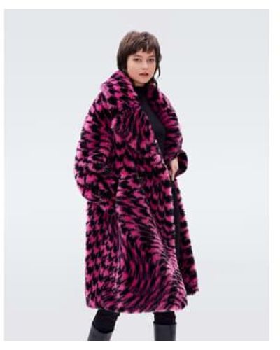Diane von Furstenberg Arwen houndstooth faux fur coat col: rose / noir - Violet