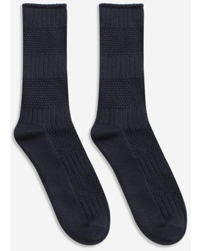 Far Afield AFSK142 calcetines rayas texturizadas en la marina - Azul