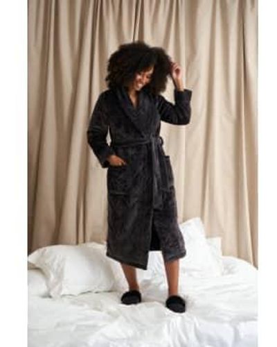 Pretty You London Quilted Velour Robe In Raven - Multicolore
