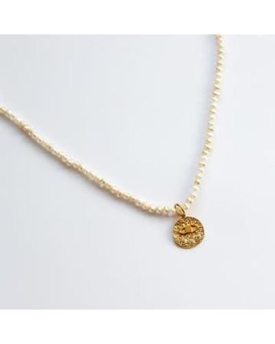 Hermina Athens Perlenkette mit kressida mini -charme - Mettallic