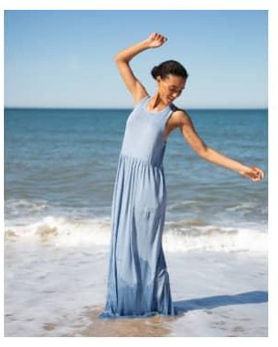 Beaumont Organic Ss23 Anais May Linen Jersey Dress In Sky - Blu