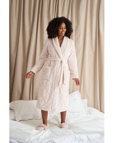 Pretty You London Quilted Velour Robe - Natural