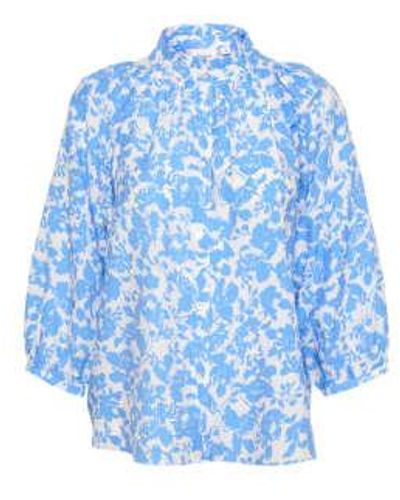 Saint Tropez Daphne -hemd in ultramarin -porzellanblüten - Blau