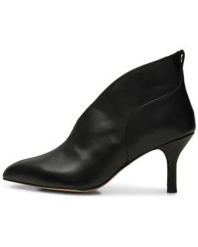 Shoe The Bear Leather Valentine Heel Booties / 36 - Black