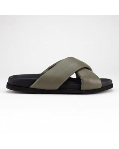 Thera's Cross sandals 825 - Braun