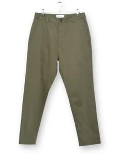 Universal Works Military Chino Twill Light Olive 00120 33 - Green