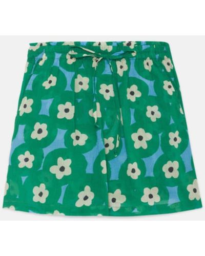 Compañía Fantástica Bold Floral Print Shorts - Green