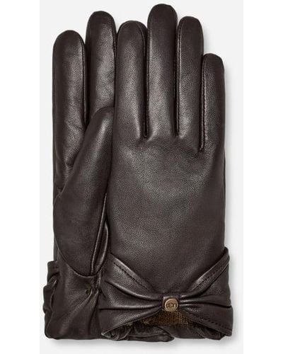 UGG ® Classic Leather Tech Glove - Black