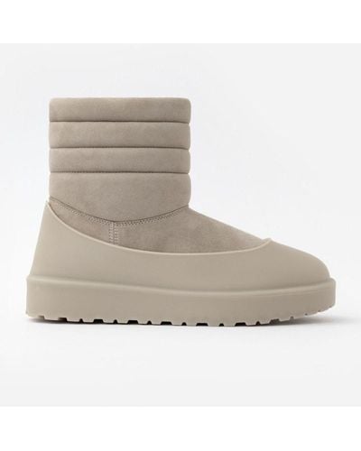 UGG Stampd Classic Pull On in Brown, Taille 42 - Neutre