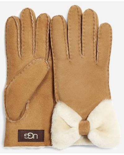 UGG Sheepskin Bow Glove - Natural