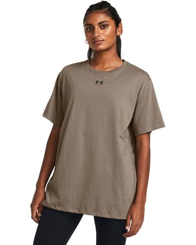 Under Armour Campus kurzarm-shirt mit oversize-passform für taupe dusk / schwarz xs - Braun