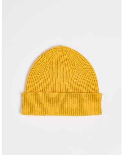 Bhode Aran Short Beanie Hat (lambswool) - Yellow